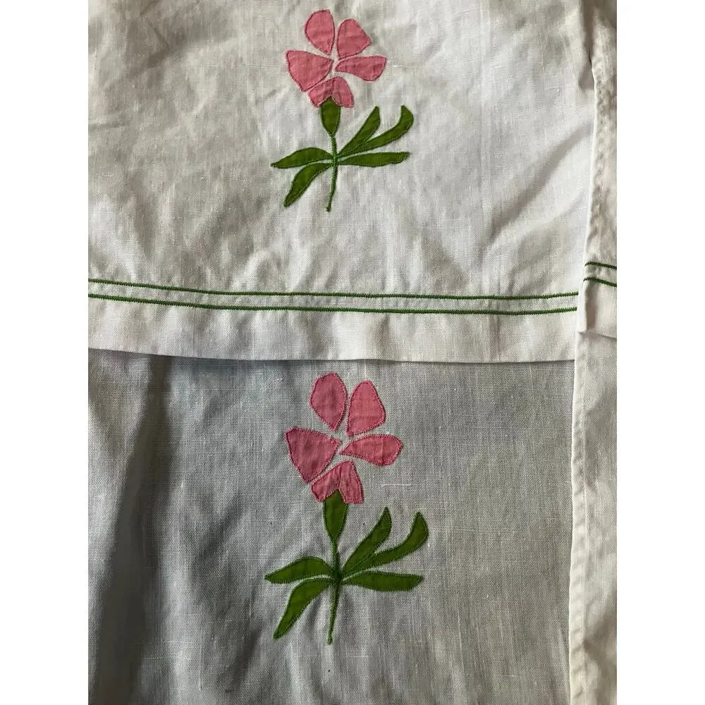 Vintage Linen Dinner Napkins Set of 6 Embroidered Floral Luncheon Napkins